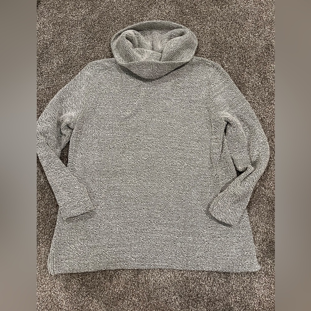 Cowl Neck White/Green Sweater